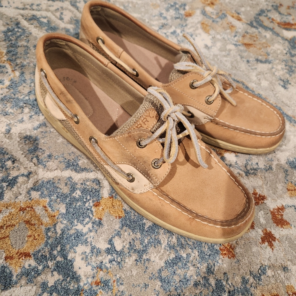 Sperry - Picture 2 of 2